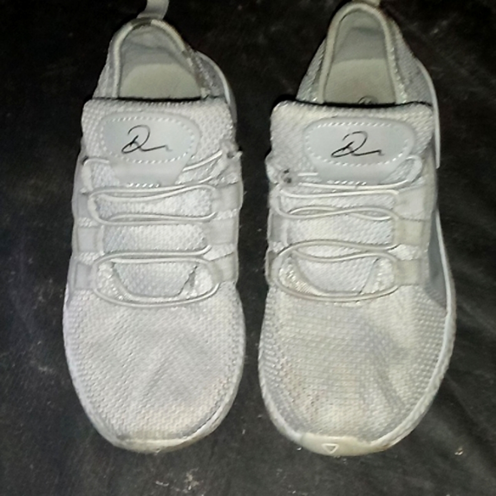 Nike D book 1 Signature series on color grey.Size 13.Retail $40.